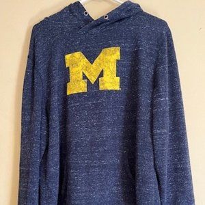 MICHIGAN COLLEGE LONG SLEEVE HOODIE - 2XL WOMENS or EITHER